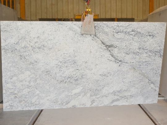 PARAPETY GRANITOWE BRANCO ROMANO 3CM GRUBOŚCI POLEROWANY