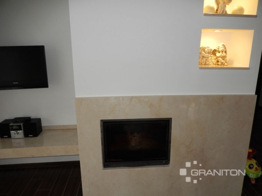 KOMINEK MARMUROWY CREMA MARFIL 3CM GRUBOŚCI POLEROWANY