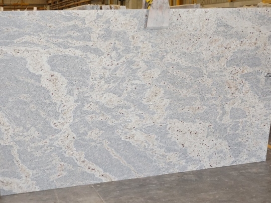 BLAT GRANITOWY KASHMIR WHITE 3CM GRUBOŚCI POLEROWANY