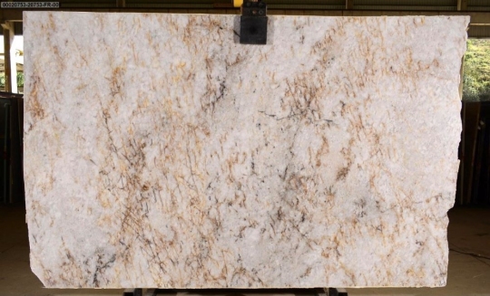 BLAT Z KWARCYTU NATURALNEGO LUCENT 2 CM POLEROWANY