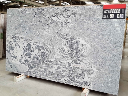 SCHODY GRANITOWE SALONE 3CM GRUBOŚCI POLEROWANY