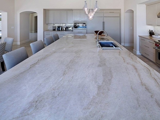 BLAT KONGLOMERAT KWARCOWY PERLA VENATA 2 CM GRUBOŚCI POLEROWANY